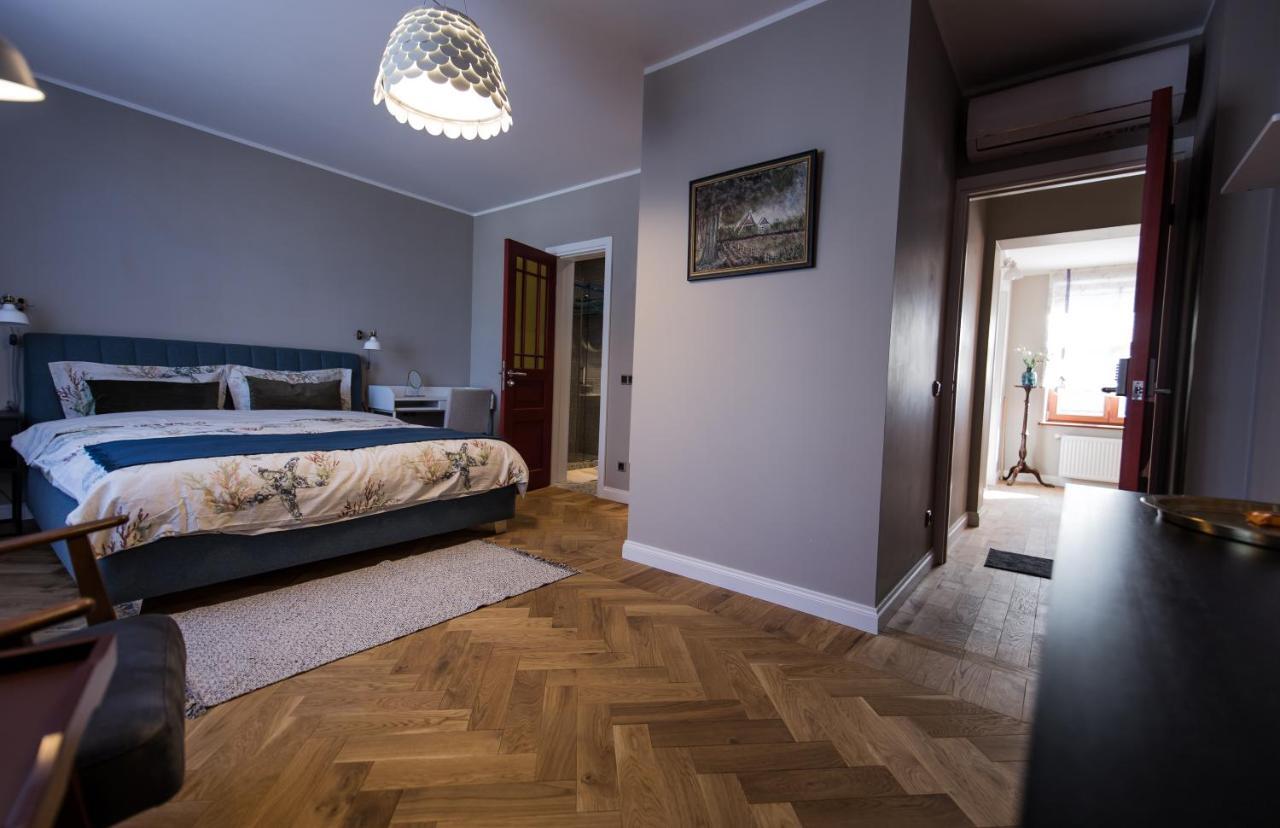 Emily Hotell Riga Exteriör bild